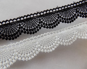 Black and White Venise lace trim by the yard, 22 mm Scalloped lace trim, Spider web lace trim