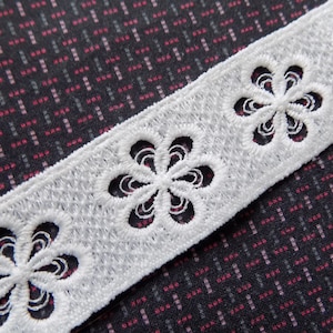 Off White Lace Trim by the yard, Floral lace trim, Insertion lace
