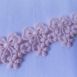 Pink Venice Lace Trim by the yard, 30 mm Bow lace trim