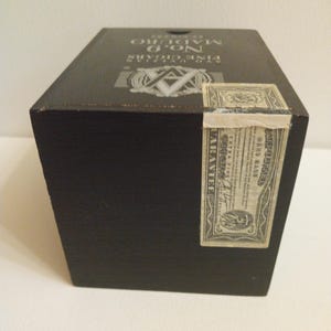 Caja de cigarros Avo Uvezian No. 9 Maduro imagen 4