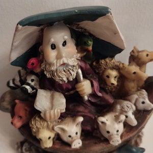 Noah&#39;s Ark Figurine