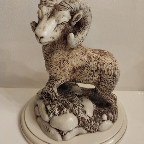 Figurine Mouton Grande Corne