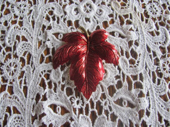 Scarlet Leaf Brooch - image 2