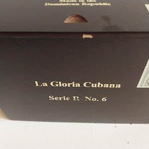 Vintage La Gloria Cubana Cigar Box