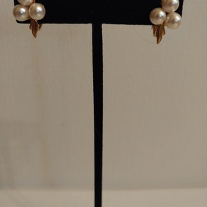 Small Cluster Faux Pearl Clip-Ons