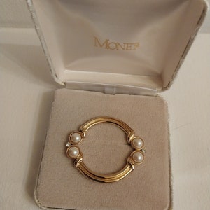 Monet Circle Gold Tone Brooch