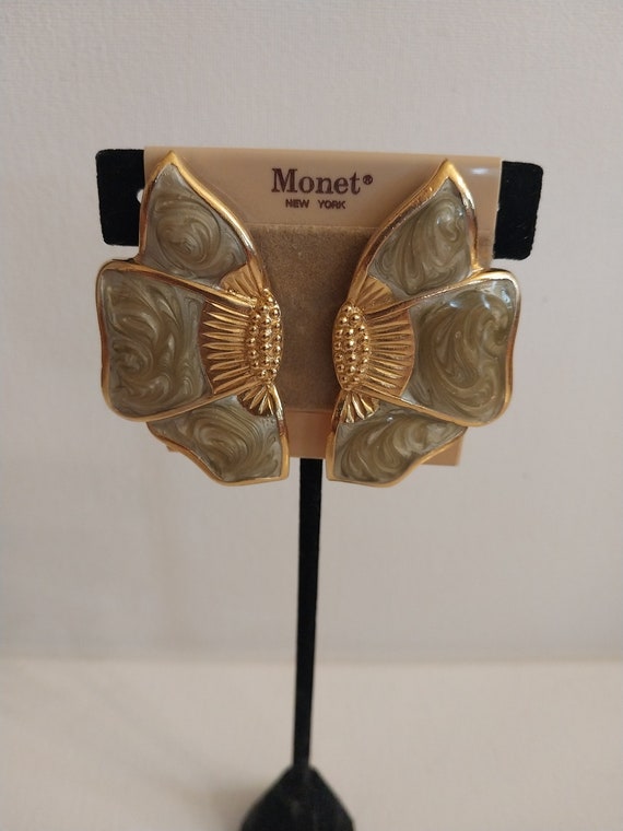 Monet Garland Flowrr Clip Earrings - image 1