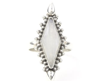 Talya Moonstone Ring, Sterling Silver Moonstone Ring, Stone Jewelry, Gemstone, Crystals, Boho, Gypsy, Hippie Jewelry,