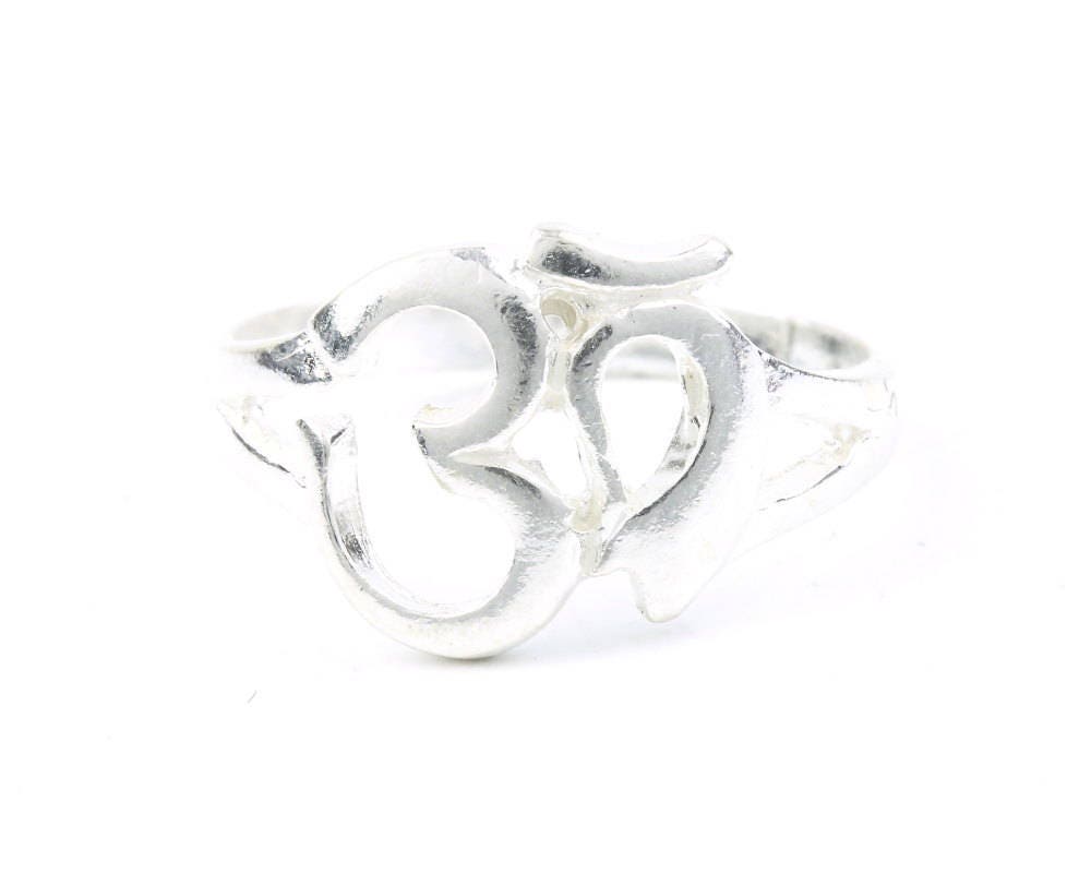 Buy White & Silver Toned Rings for Women by Vshine Fashion Jewellery Online  | Ajio.com