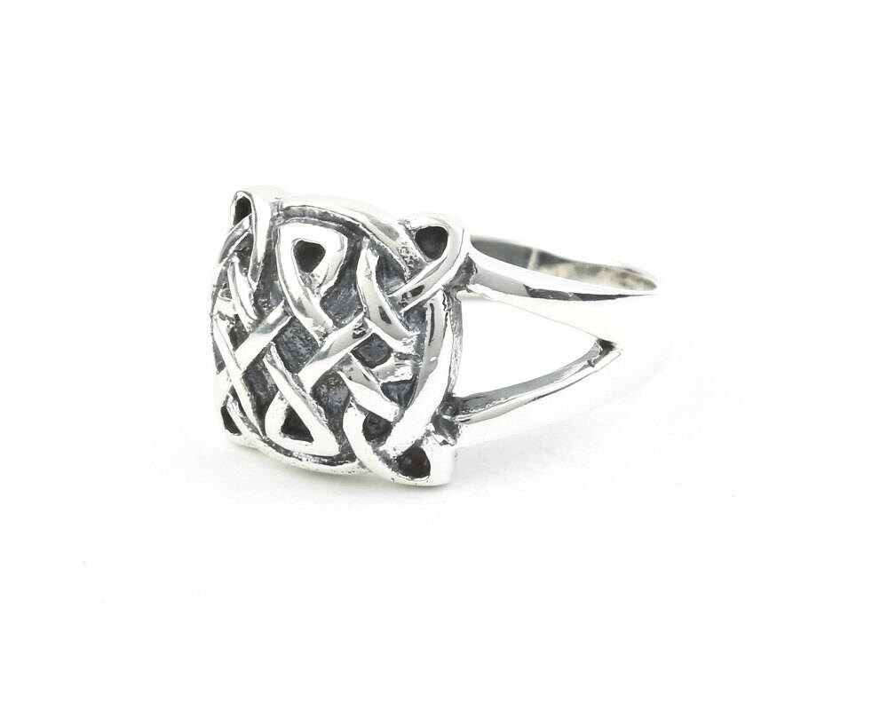 Sterling Silver Endless Knot Ring, Celtic Knot ring, Endless Knot Ring