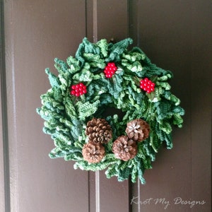 Instant Download - Crochet Christmas Wreath Pattern - Knot My Designs