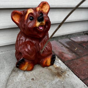 木製クマと魚の彫刻 約30cm 木製クマと魚の彫刻 約30cm - メルカリ