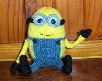 4.5 Inch Minion Knitting Pattern