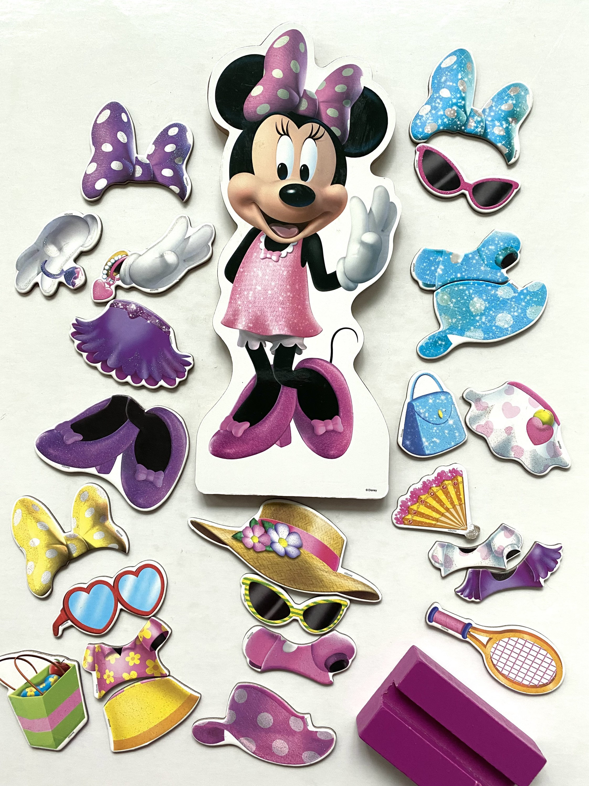 Minnie and daisy hotsell magnetic dress up