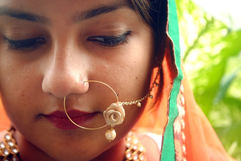 Wedding Nose Accessory White Dangling Pearl Nath Golden Rose With Pearl Beaded Chain Traditional Indian Nose Ring Flower Nose Chain