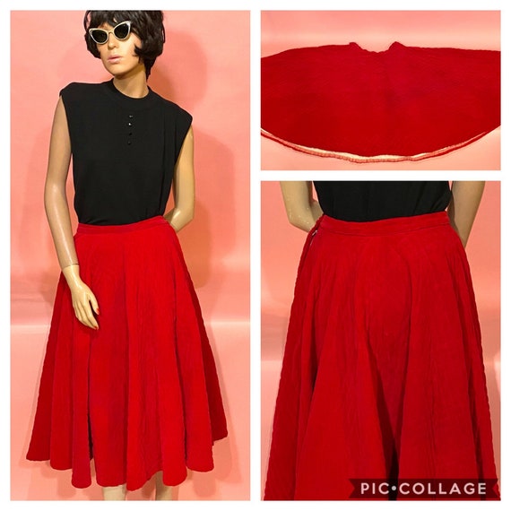Classic Women’s Vintage 1950’s Red Velvet Quilted