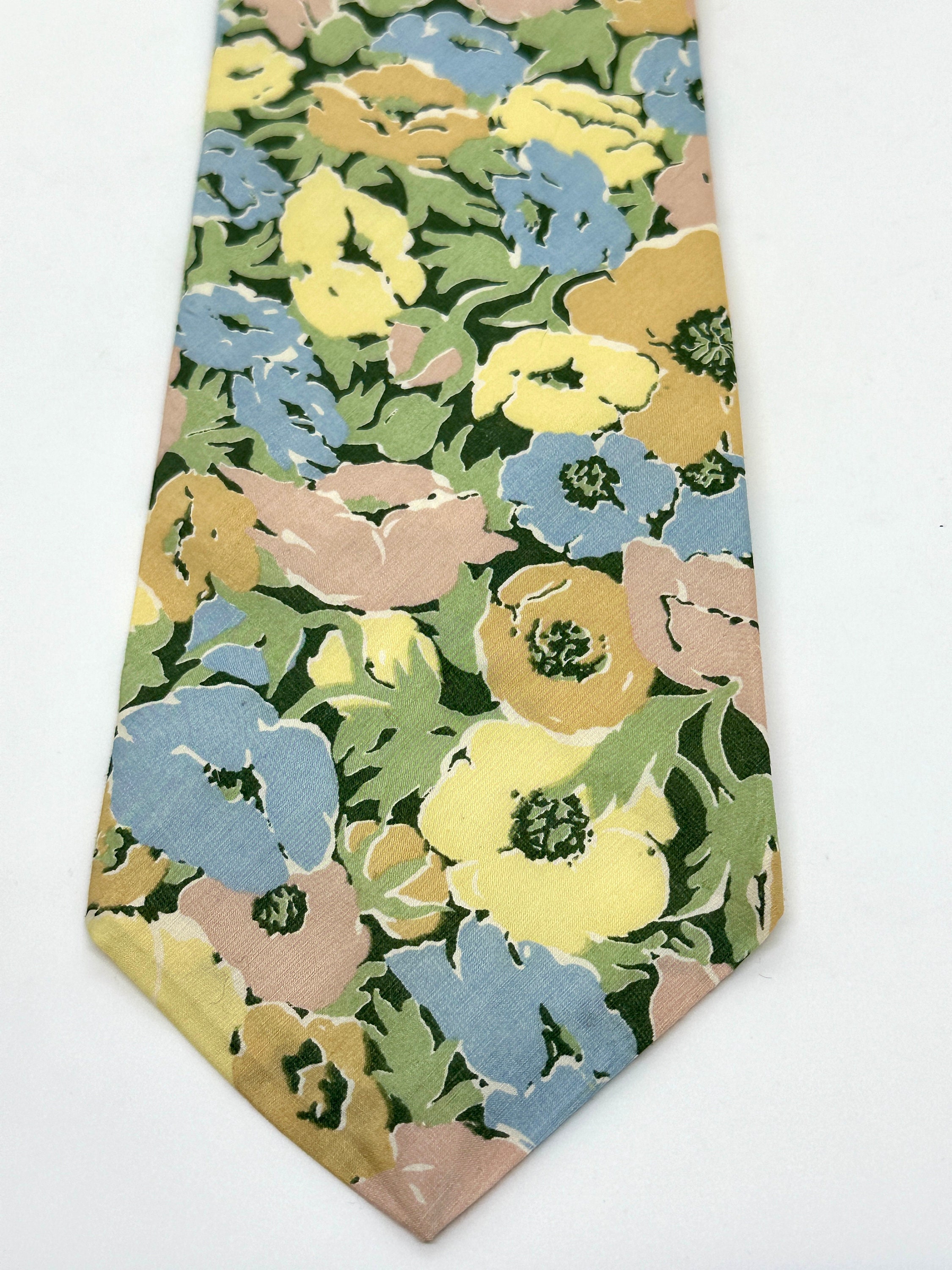 Vintage LIBERTY of LONDON PASTEL Floral Men’s Wide Tie in Pastel Blue, Yellow, Black