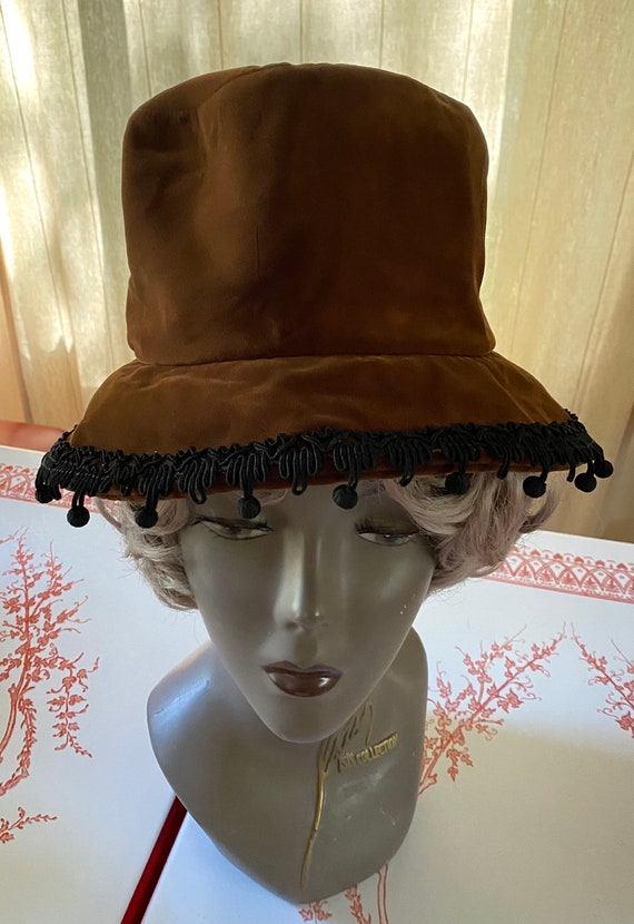 Vintage 1960’s MR. JOHN SOPHISTICATE Cloche Choco… - image 8