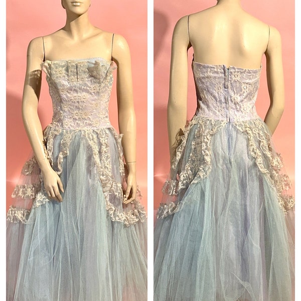 Stunning Vintage 1950’s Strapless Tulle Prom Formal Party Dress in Powder Blue & Pastel Pink with Scalloped Lace Overlay Skirt, Shelf Bust