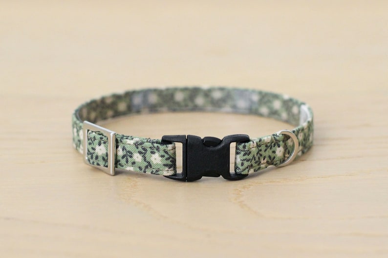 Cat Collar Garden Flower Green Floral Cat Collar / Breakaway or Non-Breakaway / Spring, Summer, Garden / Cat, Kitten, Small Dog image 2