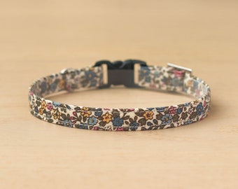 Cat Collar - "Little Garden - Blue" - Floral Cat Collar / Breakaway or Non-Breakaway / Spring, Garden, Cat Gift / Cat, Kitten, Small Dog