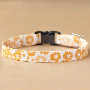 Cat Collar - "Sunny Yellow" - Floral Cat Collar / Breakaway or Non-Breakaway / Girl Cat Collar / Spring, Summer / Cat, Kitten, Small Dog