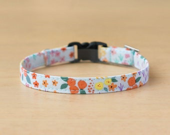 Cat Collar - "Petit Fleur" - Blue Floral Cat Collar / Breakaway or Non-Breakaway / Spring, Summer, Garden, Fruit / Cat, Kitten, Small Dog