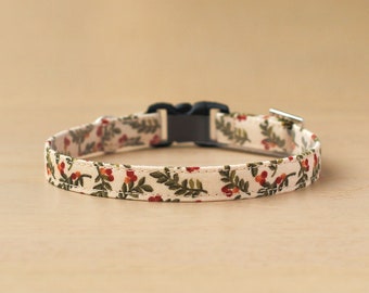 Christmas Cat Collar - "Winter Berry" - Botanical Berries Cat Collar / Breakaway or Non-Breakaway / Holiday, Winter / Cat, Kitten, Small Dog