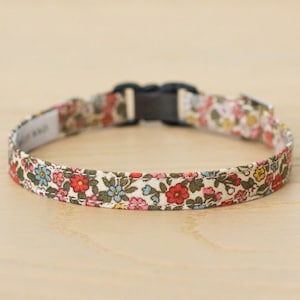 Cat Collar - "Little Garden - Beige" - Floral Cat Collar / Breakaway or Non-Breakaway / Spring, Garden, Cat Gift / Cat, Kitten, Small Dog