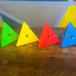 1-Color Force Pyraminx Rubik&#39;s Triangle