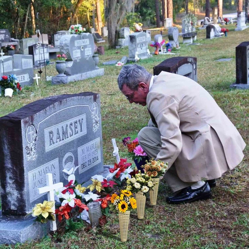 US Gravesite Flower Holder for Cemetery Vase With Spikes Grave Etsy