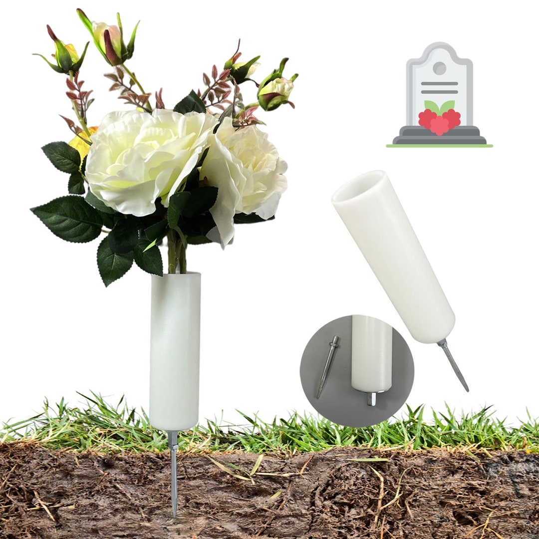 2PCS Flower Vases Metal Ground Spikes,for Garden Lawn Yard Cone Design