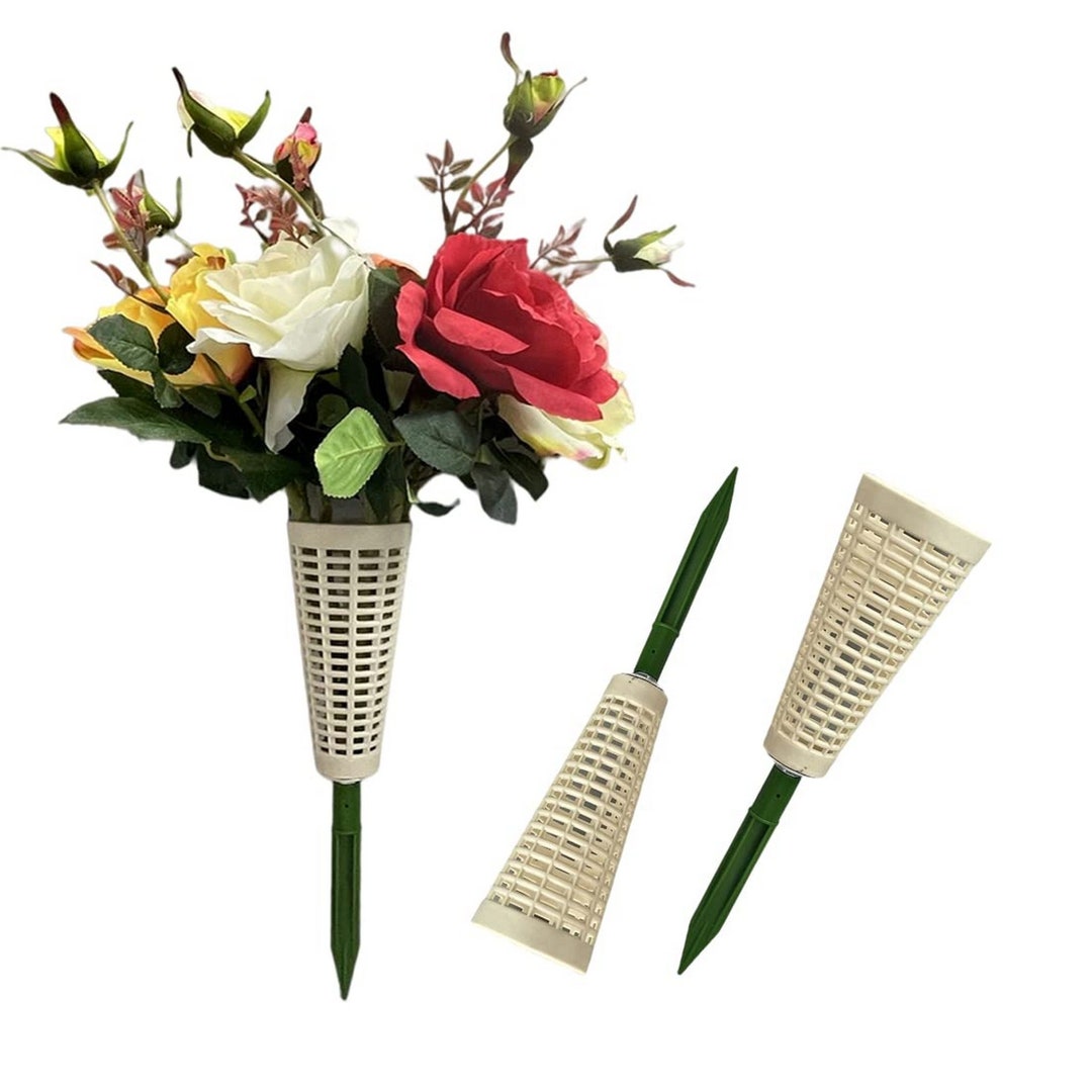 US Gravesite Flower Holder for Cemetery Vase With Spikes Grave Flower
