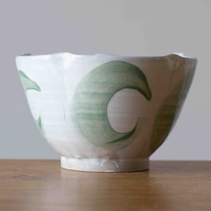 Small Dancing Petals Bowl with Green Decoration image 1