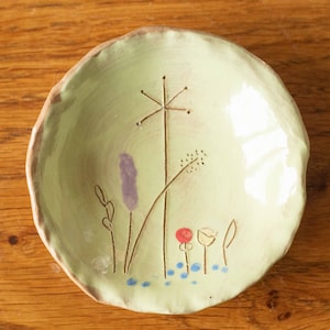 Small Green Handmade Pottery dish with Wildflowers Design