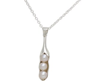 Sterling Silver Three Peas in a Pod Necklace – Freshwater Pearl Jewelry
