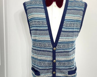 Vintage Acrylic Wool Sweater Vest / Fair Isle Knitted Sweater Waistcoat Vest / Mens Cardigan Formal  Vest for men/ Size 40 / Medium / M /