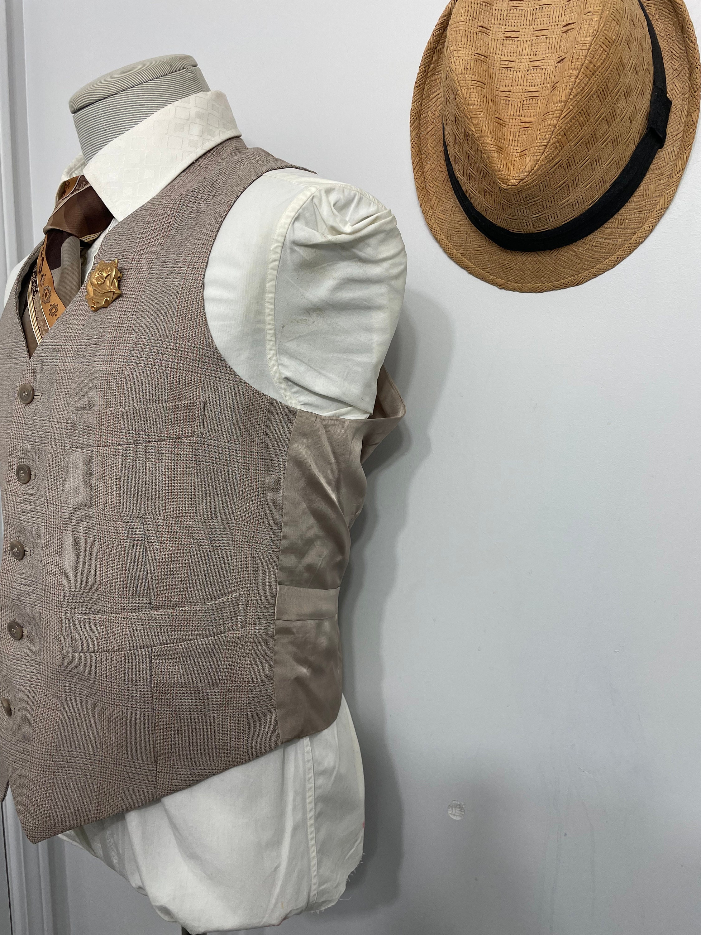 1940s Vintage Beige Brown Wool Vest Waistcoat / Checkers Stripe Vest / Men's 40s Rifle Country Club Vest / Size 36 / S / Small / Mens Suit 1940s Vintage Beige Brown Wool Vest Waistcoat / Checkers Stripe Vest / Men's 40s Rifle Country Club Vest / Size 36 / S / Small / Mens Suit