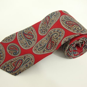 1960&#39;s Rare Vintage CBT Nectie Paisley Tie Cranberry Mens Necktie Vtg Classic Tie Mint Condition Neckwear