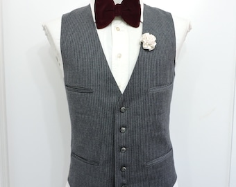 1960s Edwardian Wool Gray Waistcoat Vest / Men's Suit Vest Mens Light Grey 4 Pocket  Suit Vest / Trad / Regency   / Size 40 / M / Medium