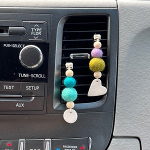 Essential Oil Car Diffuser Vent Clip: Aromatic Dashboard Decor