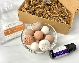 Essential Oil Diffuser Gift Set: Clay Stones with display bowl and essential oil blend