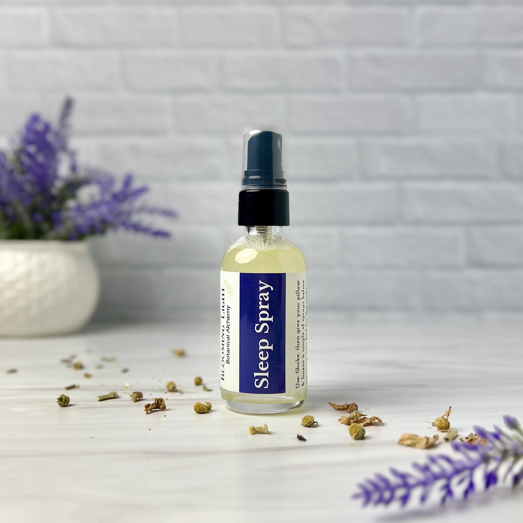 Lavender & Eucalyptus Sleep Spray, Room Fragrance, Pillow Mist 50ml  /aromatherapy Pillow Spray, Essential Oils, Sleep Aid, Home Fragrance -   Hong Kong