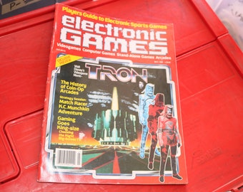 Electronic Games Magazine 1982 TRON Cycle de jeux vidéo Steven Lisberger Lisberger Bonnie MacBird Jeff Bridges Disque