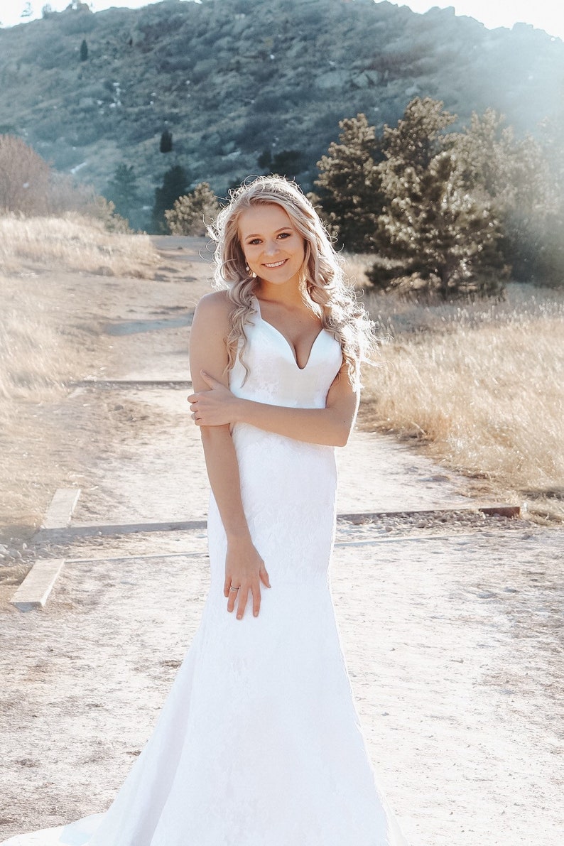 Sample Size 2 Wedding Dress in Lace and Silk Charmeuse Etsy