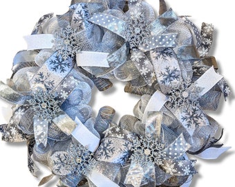 Winter Wreath, Snowflake Wreath, winter wreaths, silver wreaths, winter decorations, Mesh winter Wreath, winter wreaths, snowflakes