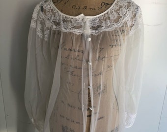 Vintage white sheer & lace peignoir excellent condition boudoir chic size Small