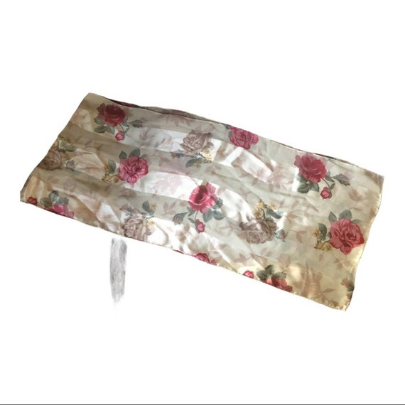 Vintage ladies scarf floral with roses rolled edg… - image 2