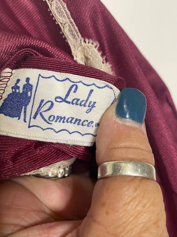 Vintage Lady Romance Lace Trim Satin Chemise Slip… - image 2