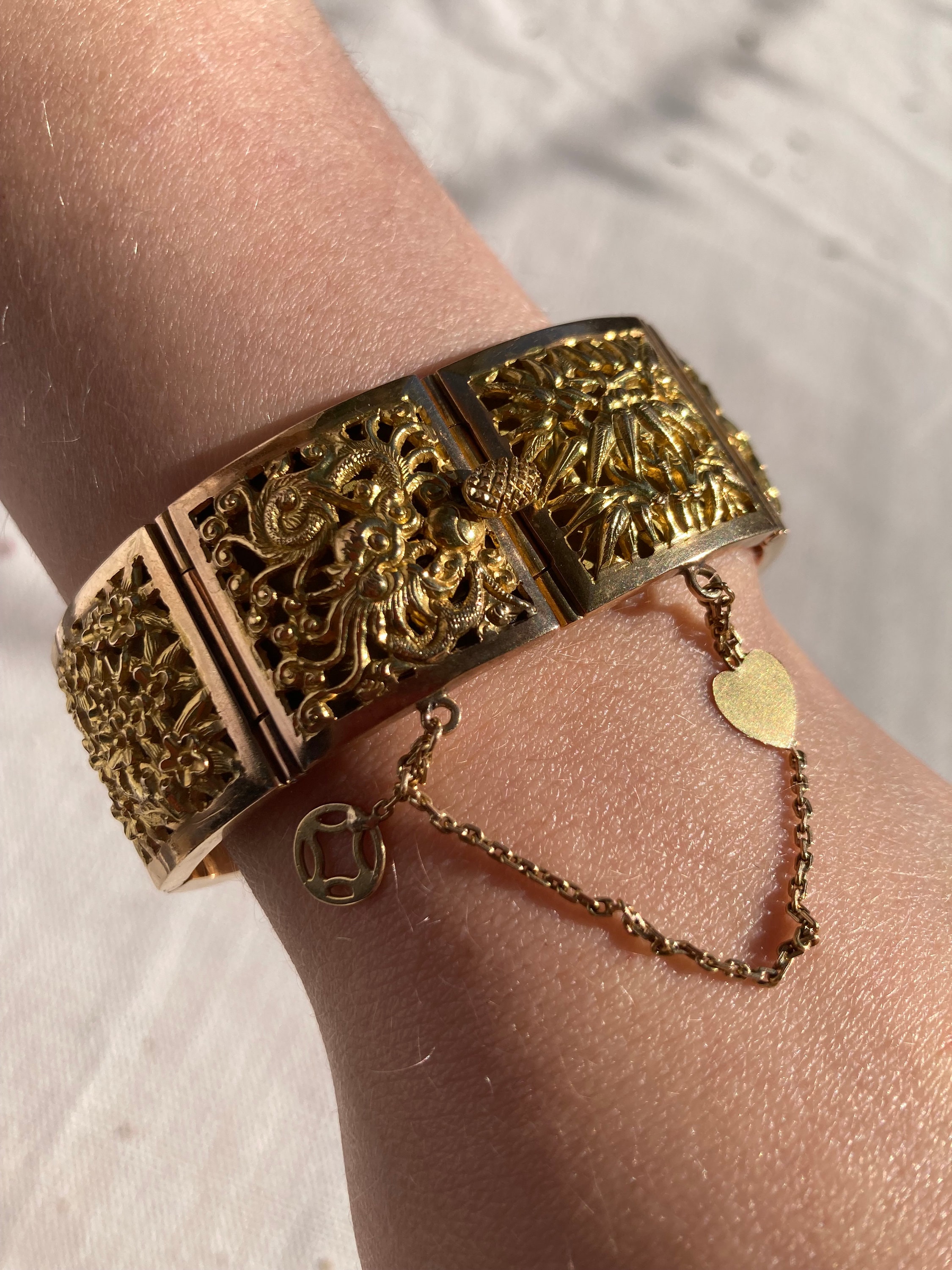 18k Gold 64 Grams 4 Seasons Articulated Bangle Bracelet Pineapple